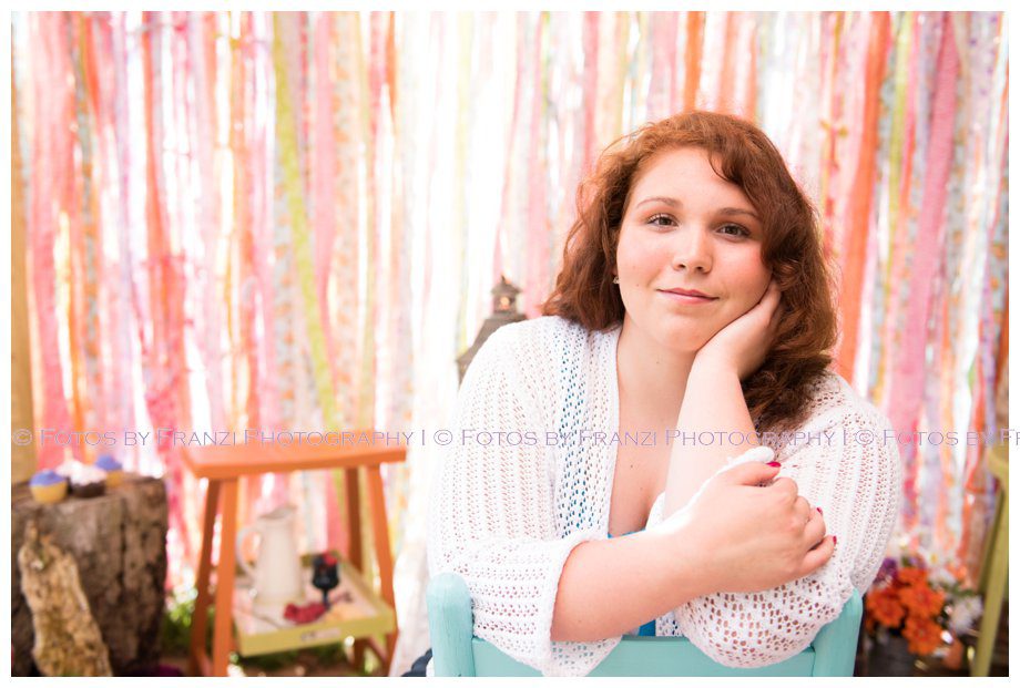 Spring Group of Girls April Showers Themed Styled Session | Senior Session | Pink & Purple | Fotos by Franzi Photography